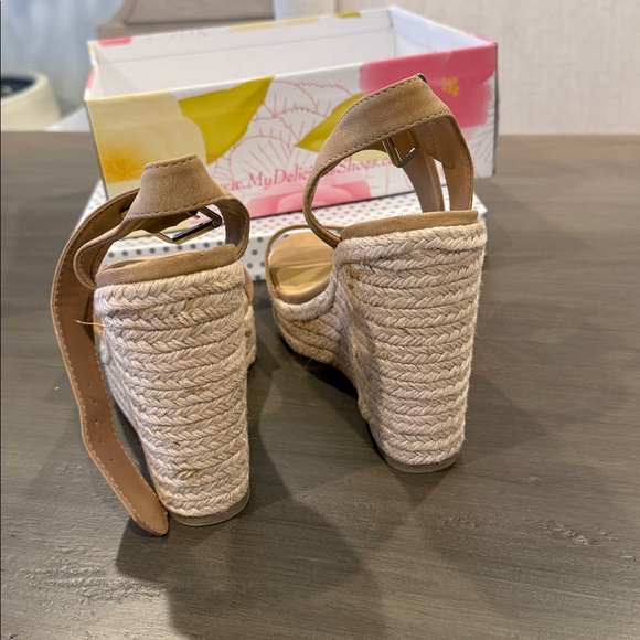 Wedges - Picture 4 of 5